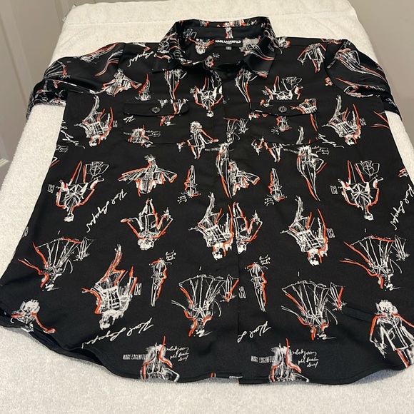 Karl Lagerfeld Tops - NWOT Karl Lagerfeld Women Black Preppy Graphic Button Down Beach Cover Up Med